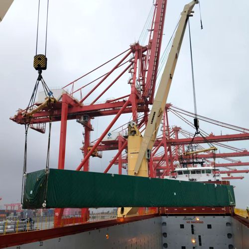 Ambercor Shipping USA successfully delivers two heavy cold boxes for major industrial project